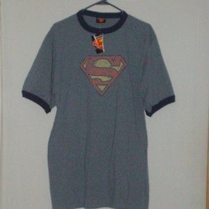 Warner Brothers Superman T-shirt - New - size XL.